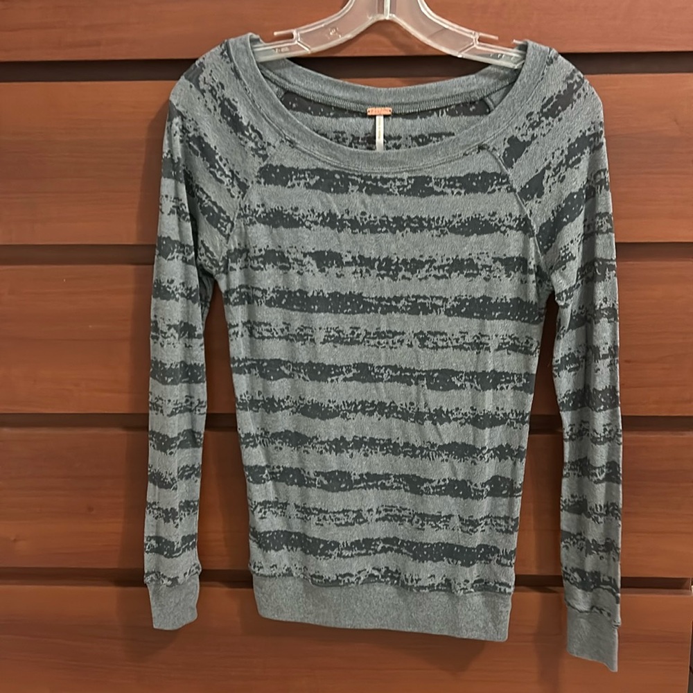 POOF Striped Gray Long Sleeve Women's Top Medium